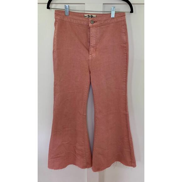 Free People Crop Flare Jeans in Pink Size 28 Denim High Rise Pockets Stretch - Picture 1 of 4